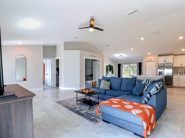 204 EL DORADO BLVD N, Cape Coral, FL 33993