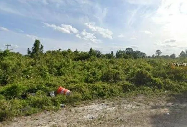 912 MCARTHUR CT, Lehigh Acres, FL 33974
