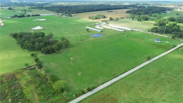 Digby Dr, Gentry, AR 72734