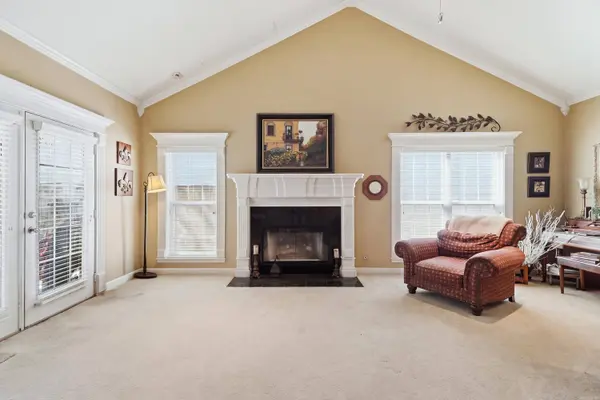 42 Courtside Place, Little Rock, AR 72210