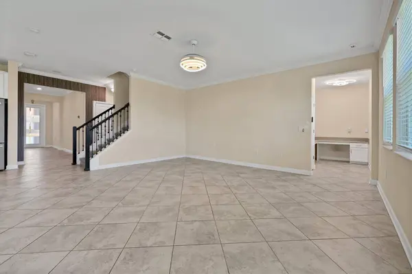 12151 IMAGINARY WAY, Orlando, FL 32832