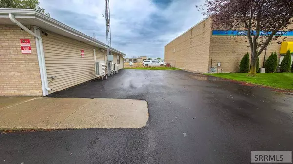 1190 E Lincoln, Idaho Falls, ID 83401