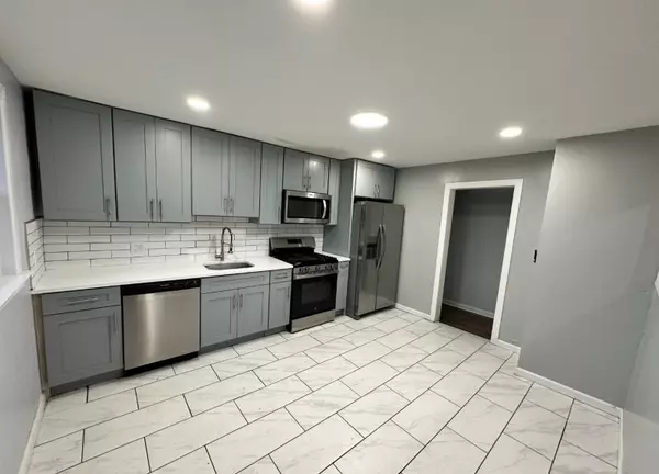 West Orange, NJ 07042-2457,184 High St #2