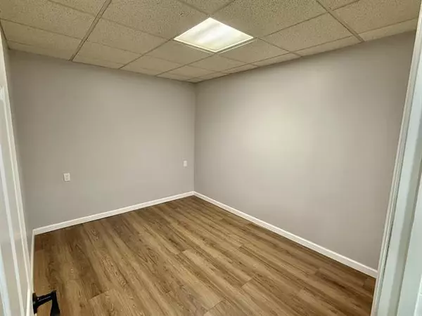 Jersey City, NJ 07305-2472,258 Gates Ave #1