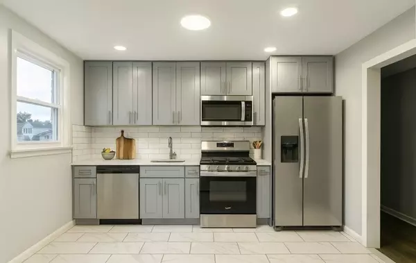 West Orange, NJ 07042-2457,184 High St #2