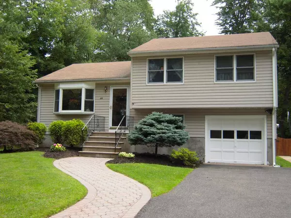 746 N Stiles St, Linden City, NJ 07036