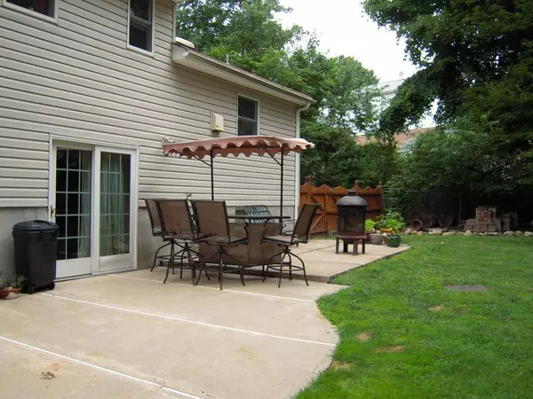 746 N Stiles St, Linden City, NJ 07036