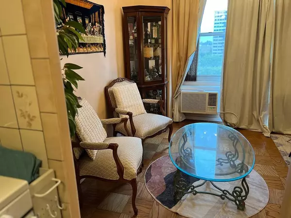 10 HURON AVE #9N, Jc Journal Square, NJ 07306