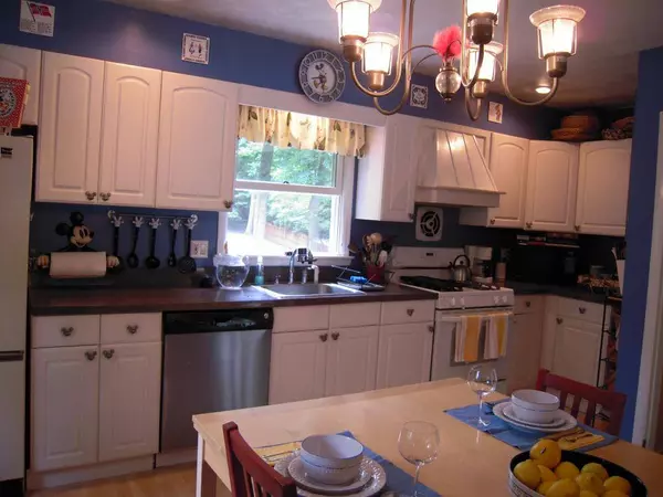 746 N Stiles St, Linden City, NJ 07036