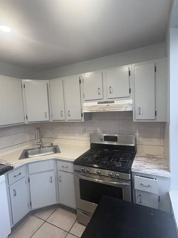 144 OLD BERGEN RD  #D2, Jc Greenville, NJ 07305