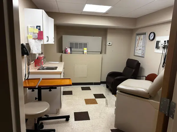 2520 KENNEDY BLVD, Jc Journal Square, NJ 07304