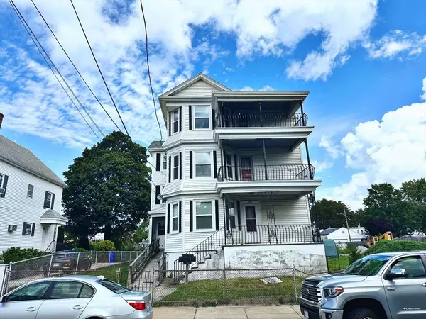 528 Lawton St #2, Fall River, MA 02721