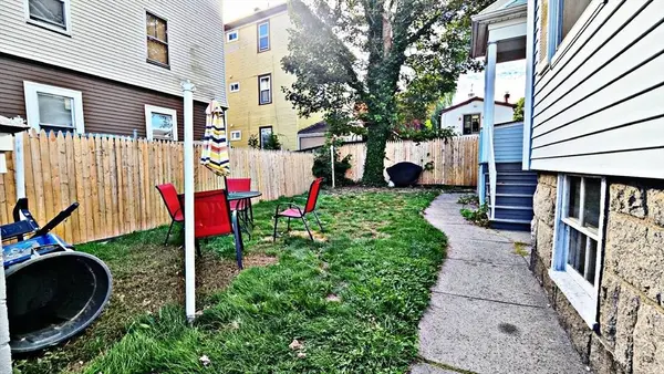 181 Foster St #2, Fall River, MA 02721