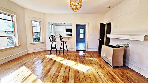 181 Foster St #2, Fall River, MA 02721
