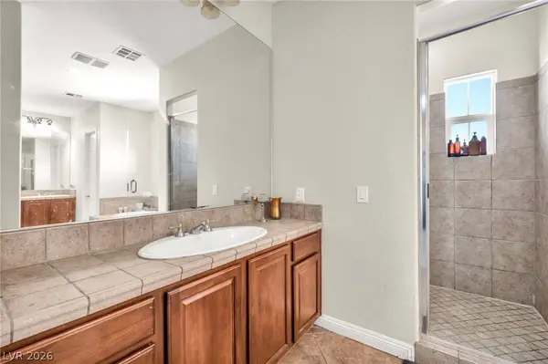 8525 Killians Greens DR, Las Vegas, NV 89131