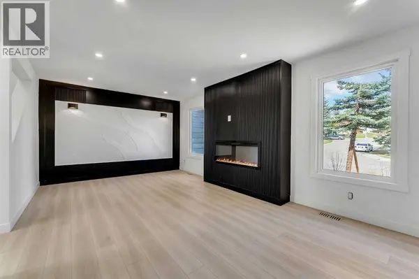 62 Deer Ridge Way SE, Calgary, AB T2J5Y6