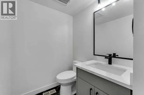 62 Deer Ridge Way SE, Calgary, AB T2J5Y6