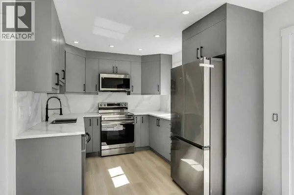 62 Deer Ridge Way SE, Calgary, AB T2J5Y6