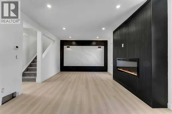 62 Deer Ridge Way SE, Calgary, AB T2J5Y6