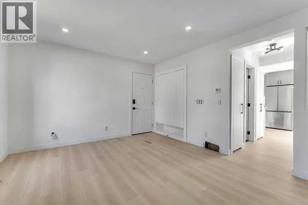 62 Deer Ridge Way SE, Calgary, AB T2J5Y6