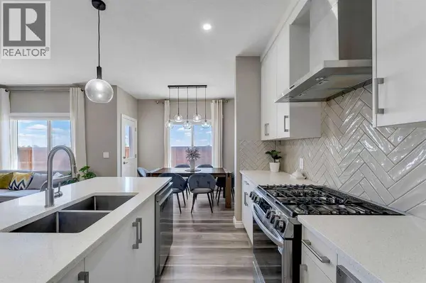 521 Corner Meadows Way NE, Calgary, AB T3N2C9