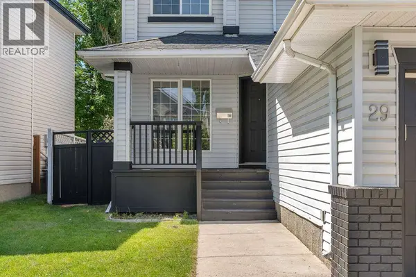 29 Douglas Glen Crescent SE, Calgary, AB T2Z3M6