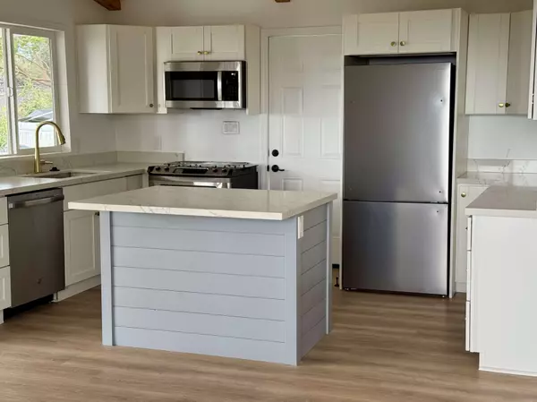 92-9043 LEILANI PKWY, Ocean View, HI 96737