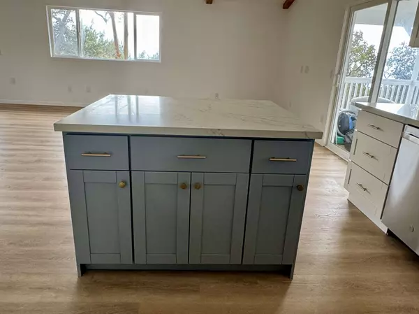 92-9043 LEILANI PKWY, Ocean View, HI 96737