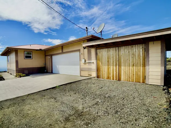 92-8490 JASMINE DR, Ocean View, HI 96737