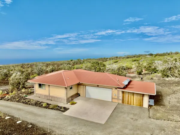 92-8490 JASMINE DR, Ocean View, HI 96737