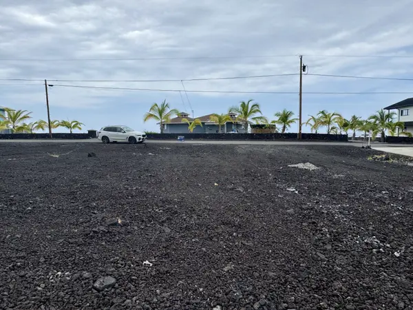 KAI AVE, Captain Cook, HI 96704