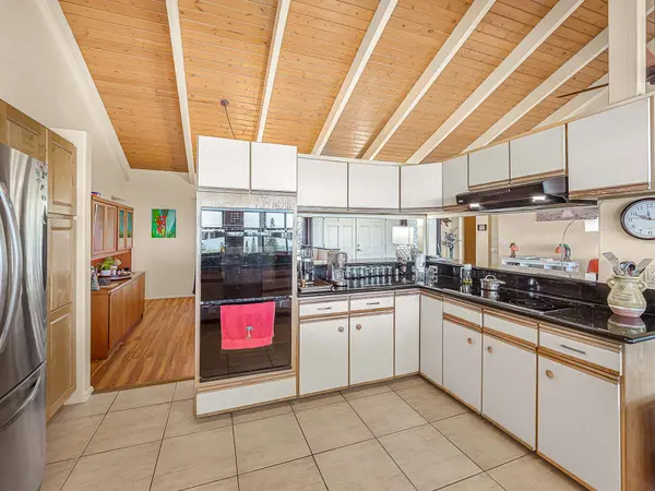 94-5824 KILO MAKANI PL, Naalehu, HI 96772