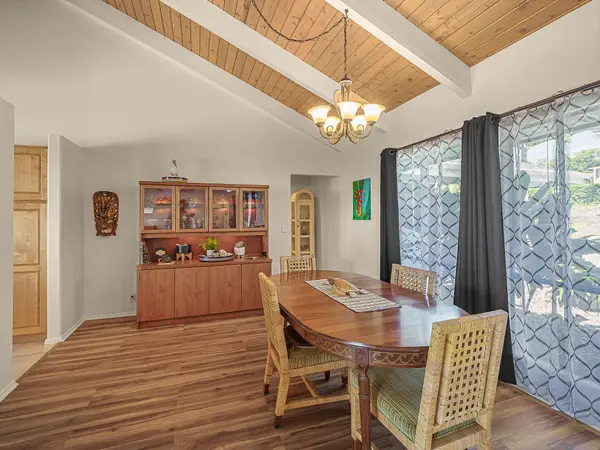 94-5824 KILO MAKANI PL, Naalehu, HI 96772