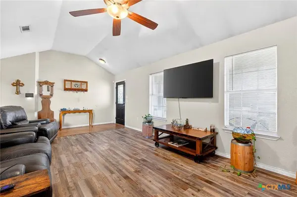 2416 Merle DR, Copperas Cove, TX 76522