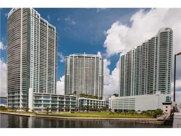 The ivy condo brickell