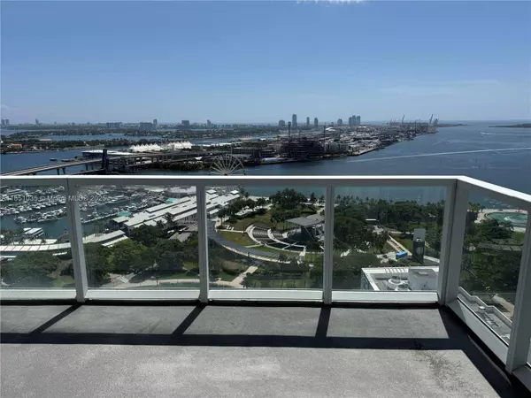 253 NE 2nd St #3009, Miami, FL 33132