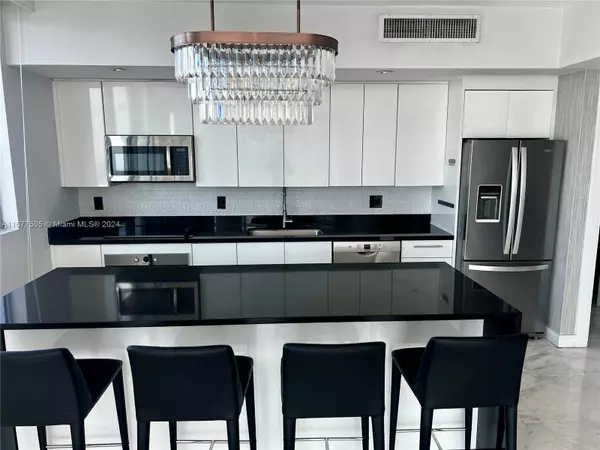 92 SW 3rd #3605, Miami, FL 33130