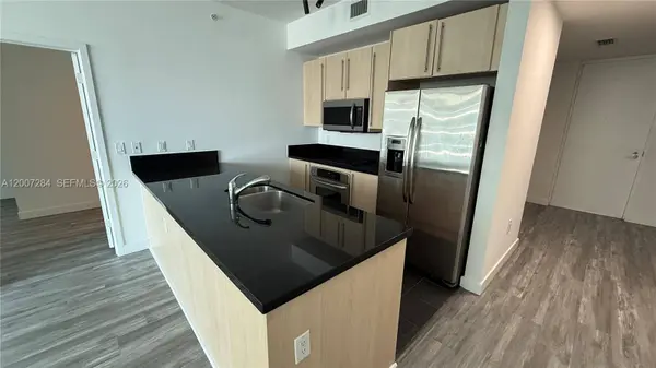 79 SW 12th St #2509-S, Miami, FL 33130