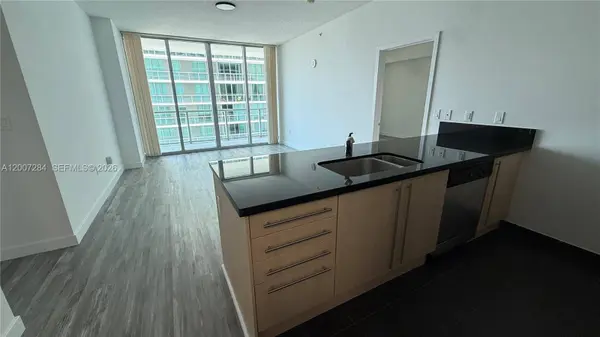 79 SW 12th St #2509-S, Miami, FL 33130