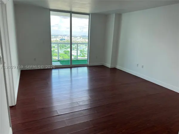 1800 N Bayshore Dr #3904, Miami, FL 33132