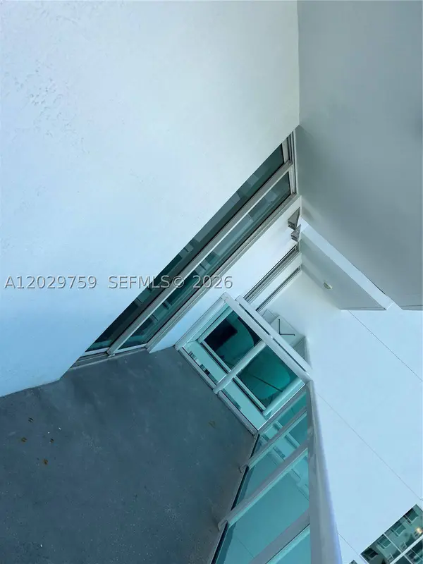 1800 N Bayshore Dr #3904, Miami, FL 33132