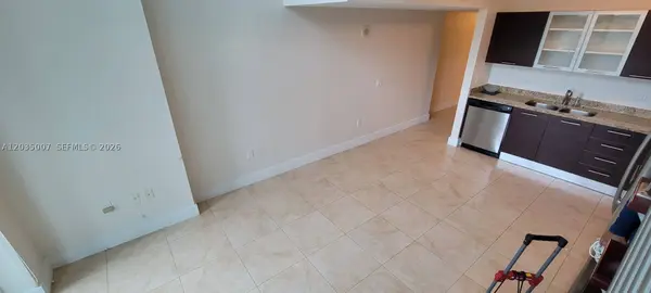 41 SE 5th St #805, Miami, FL 33131
