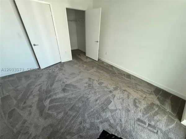 79 SW 12 ST #2709-S, Miami, FL 33130