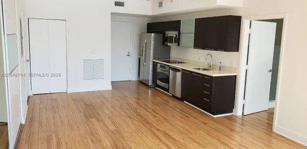 90 SW 3rd St #3710, Miami, FL 33130