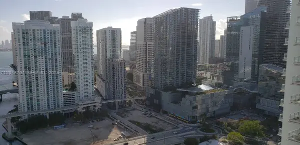90 SW 3rd St #3710, Miami, FL 33130