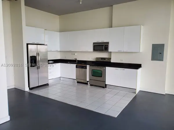 2100 VAN BUREN ST #411