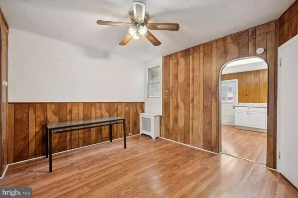 6927 THEODORE ST, Philadelphia, PA 19142