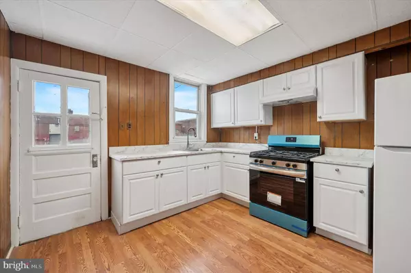 6927 THEODORE ST, Philadelphia, PA 19142