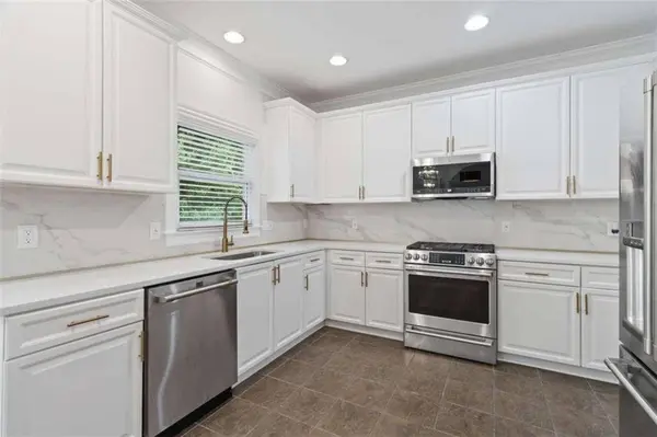 1711 Summit Glen LN, Atlanta, GA 30329