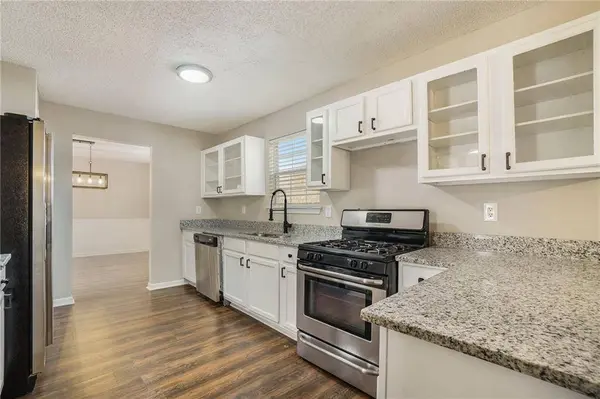 6916 Dalehollow DR, Lithonia, GA 30058